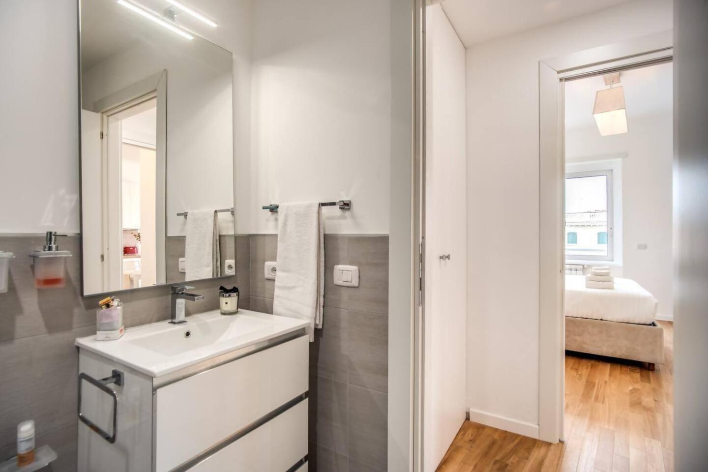 Naos Suite Close Popolo Square Róma Kültér fotó
